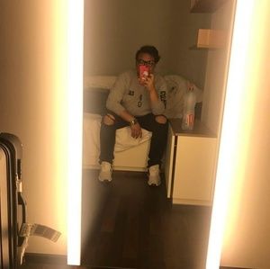 Meet your Posher, Sam